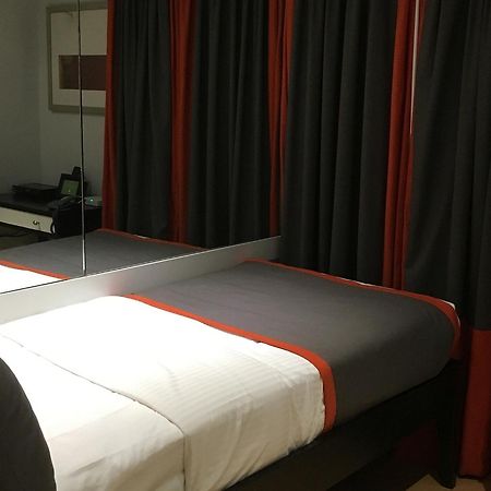 Avant Serviced Suites - Personal Concierge Manila Kültér fotó