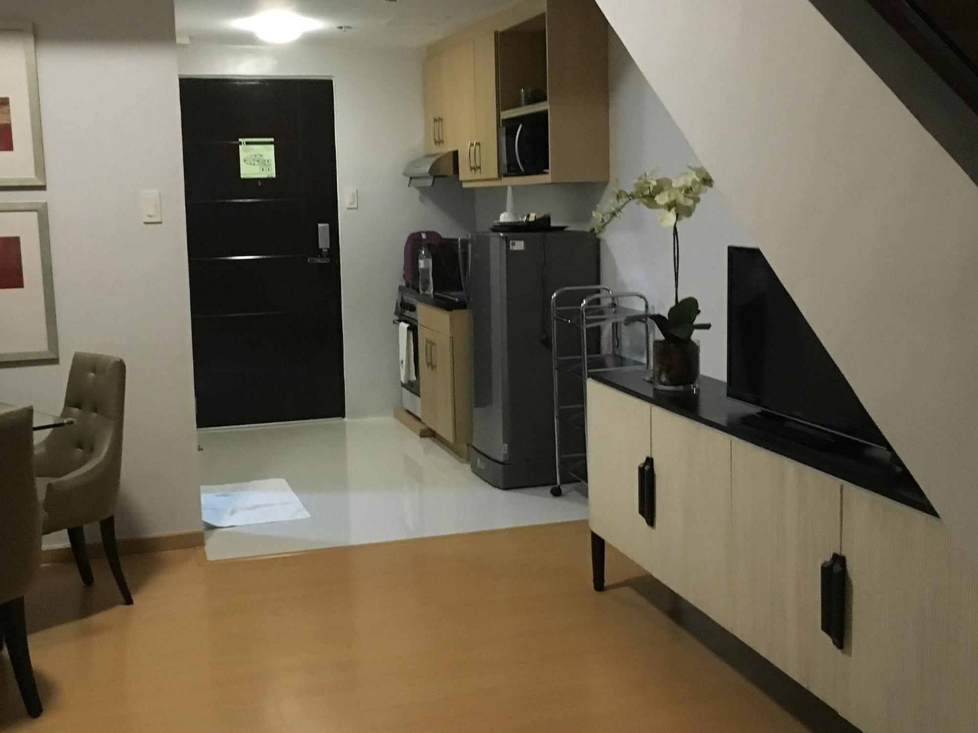 Avant Serviced Suites - Personal Concierge Manila Szoba fotó